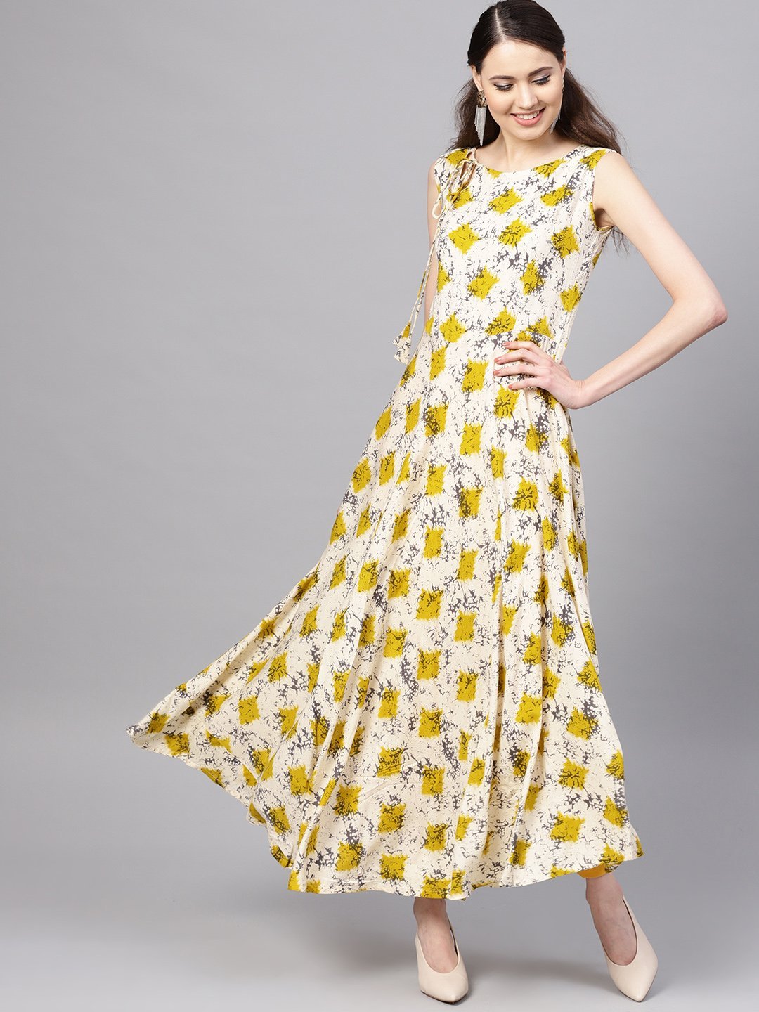 Women's Multicolor Rayon Printed Sleeveless Round Neck Casual Kurta Only