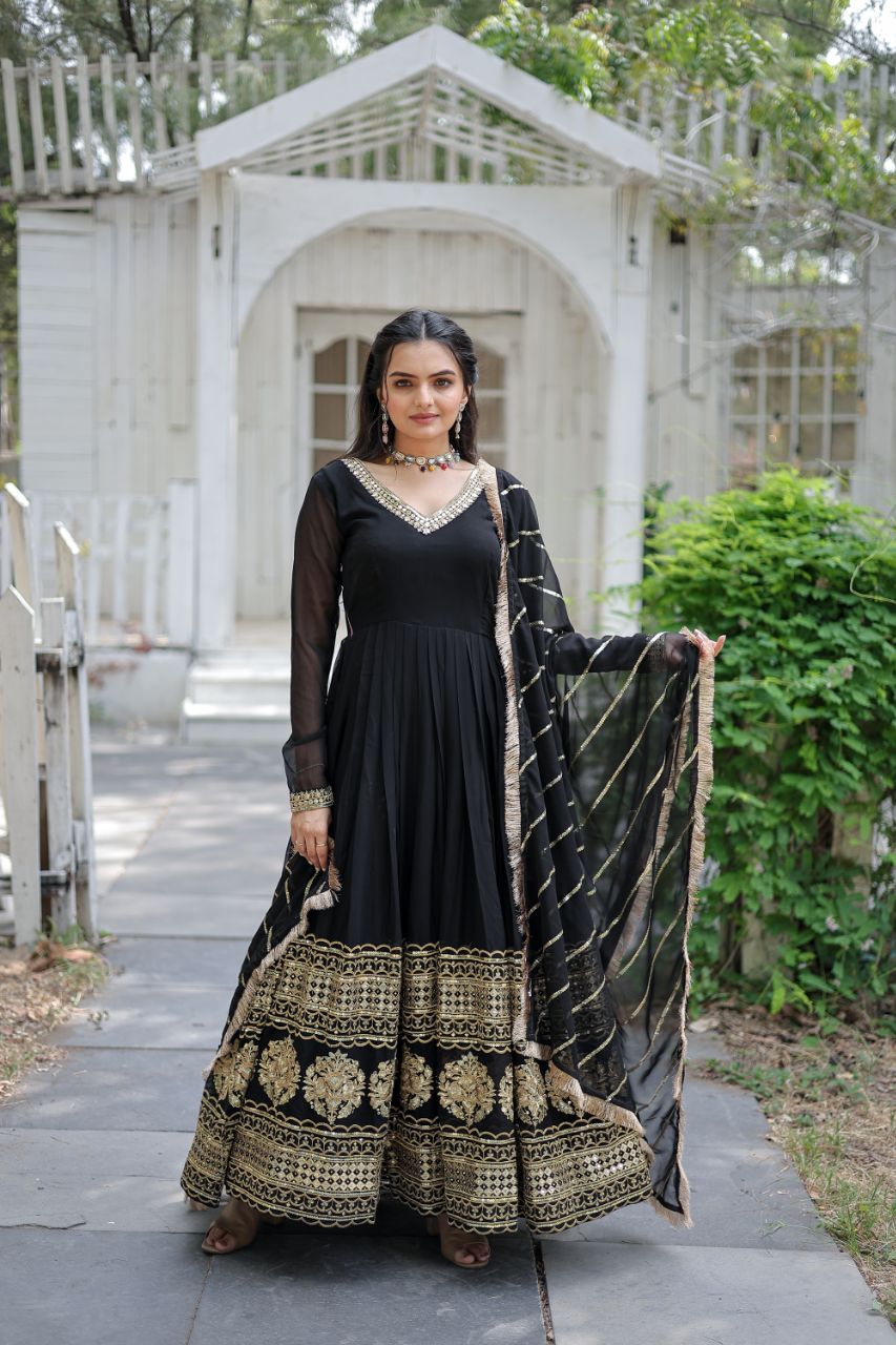 Women's Black Cotton Embroidery Anarkali Set