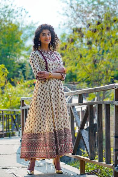 Cream Cambric Floral Print Anarkali Kurta Dress With Mask