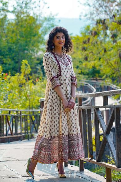 Cream Cambric Floral Print Anarkali Kurta Dress With Mask