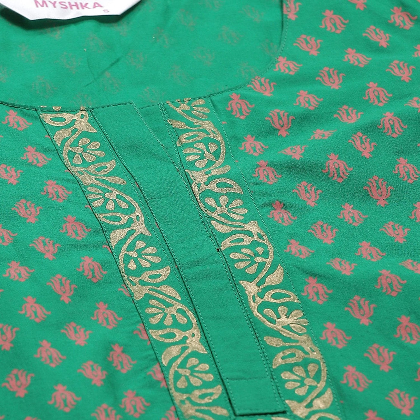 Women's Green Cotton Printed 3/4 Sleeve Round Neck Casual Kurta Only