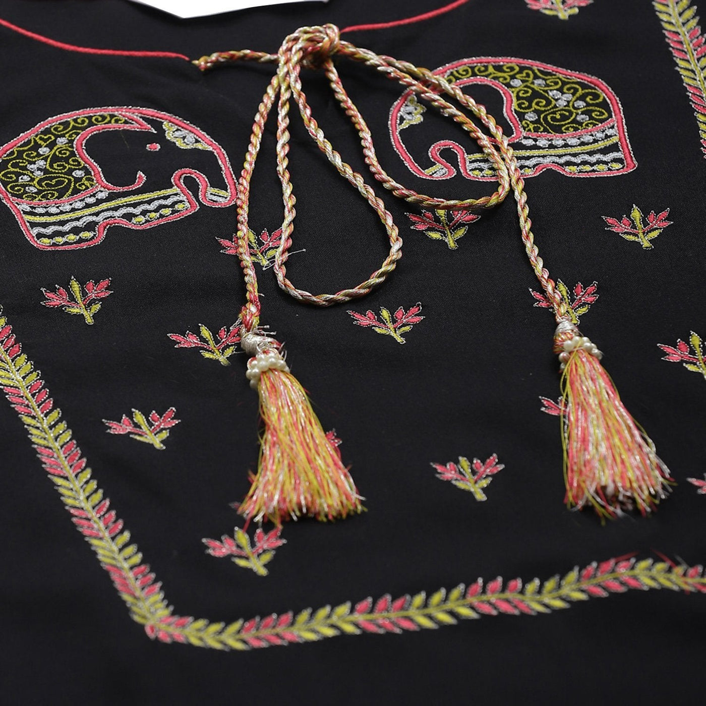 Women's Black Rayon Printed 3/4 Sleeve Round Neck Casual Kurta Only