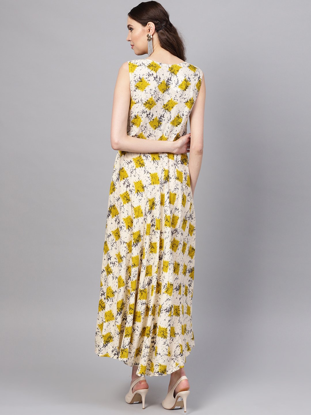 Women's Multicolor Rayon Printed Sleeveless Round Neck Casual Kurta Only