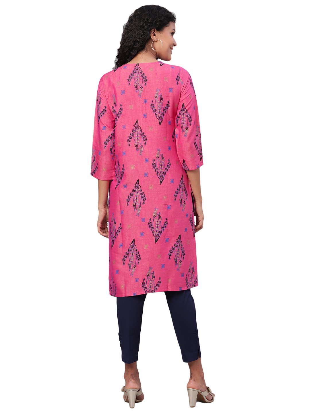 Women's Pink Printed 3/4 Sleeve Rayon Round Neck Casual Kurta Only