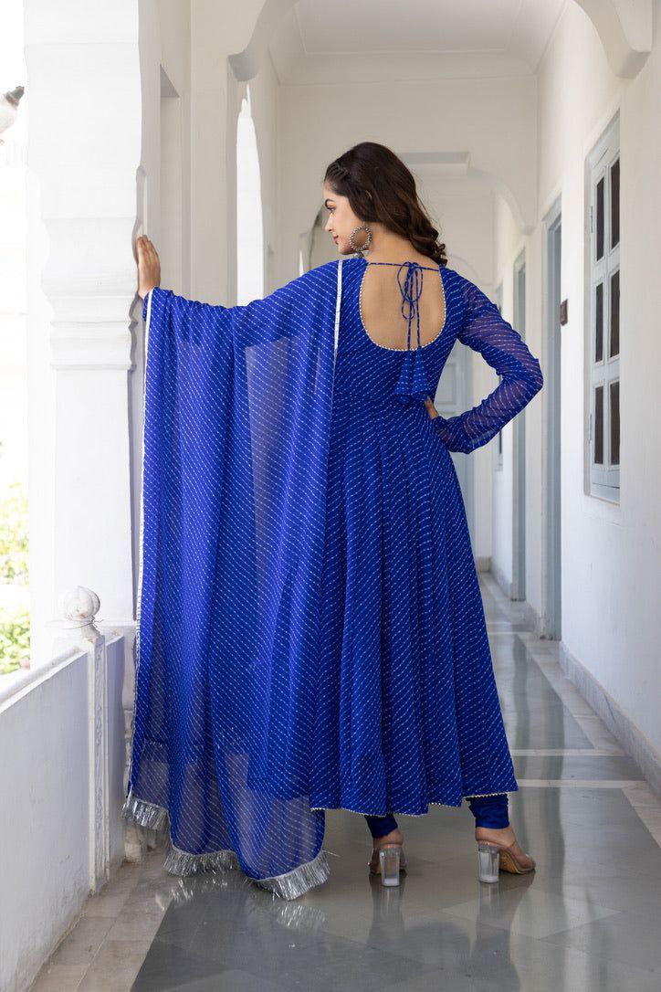 Women's Floral Printed Knee Length Elbow Length Sleeves Round Neck Kurti And Palazzo Set With Net Dupatta