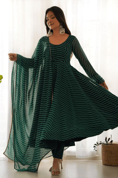 Women's Floral Printed Knee Length Elbow Length Sleeves Round Neck Kurti And Palazzo Set With Net Dupatta