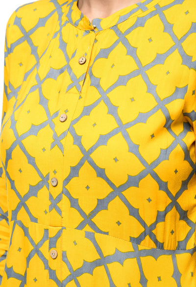 Women's Green Cotton Printed Regular Sleeves Collared Neck Casual Kurta Only