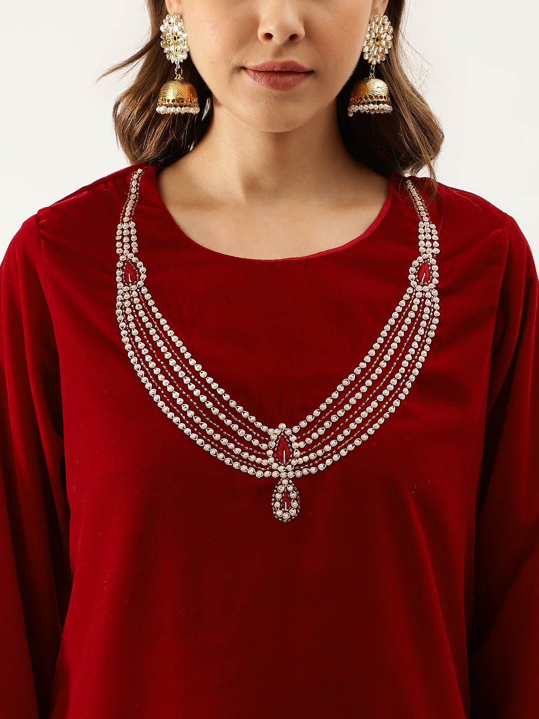 Women's Maroon Plain Velvet Bead Work Embroidered Kurta Set With Organza Dupatta