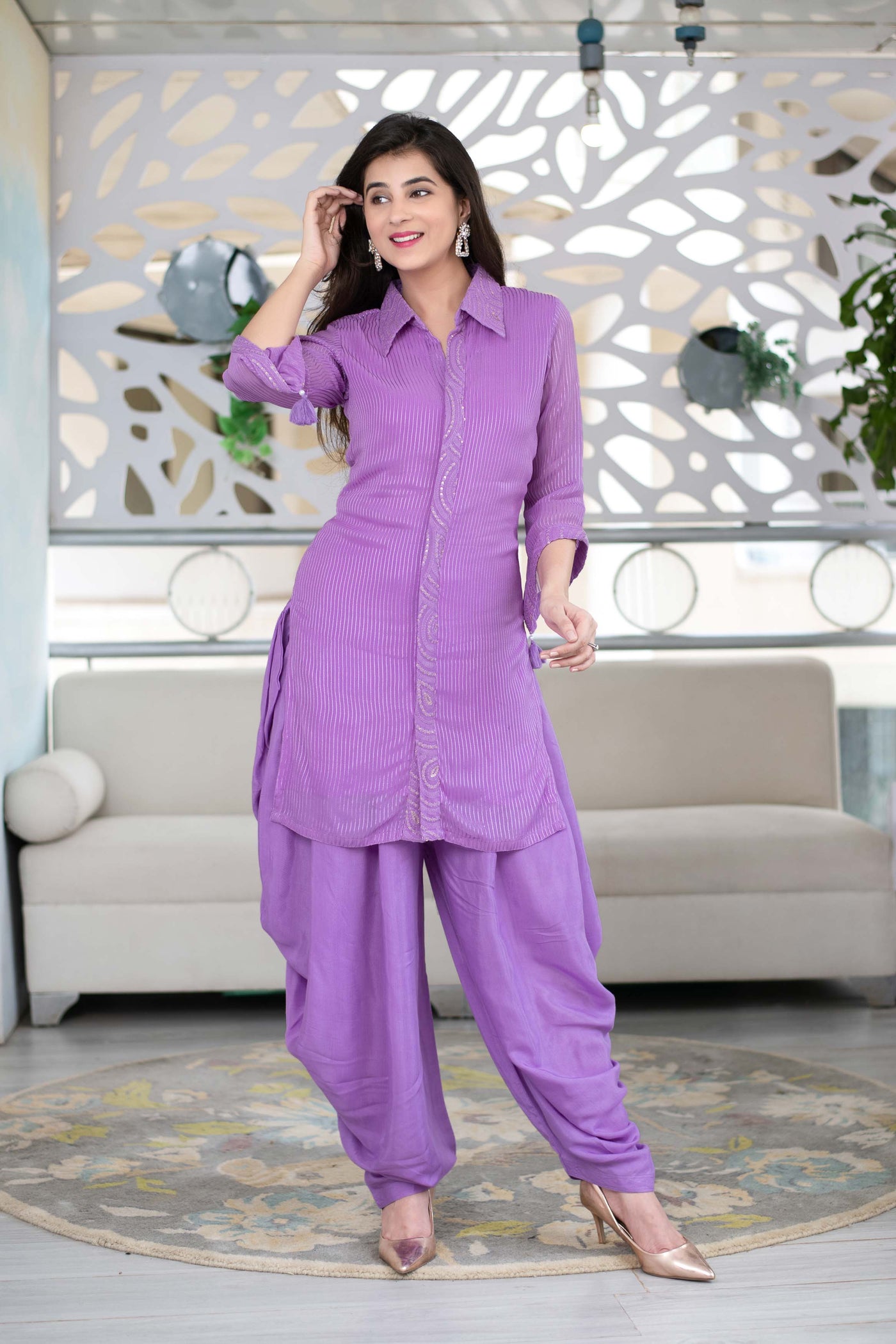 Women's Lavender Georgette Thread Work Kurta With Patiala (2pc)