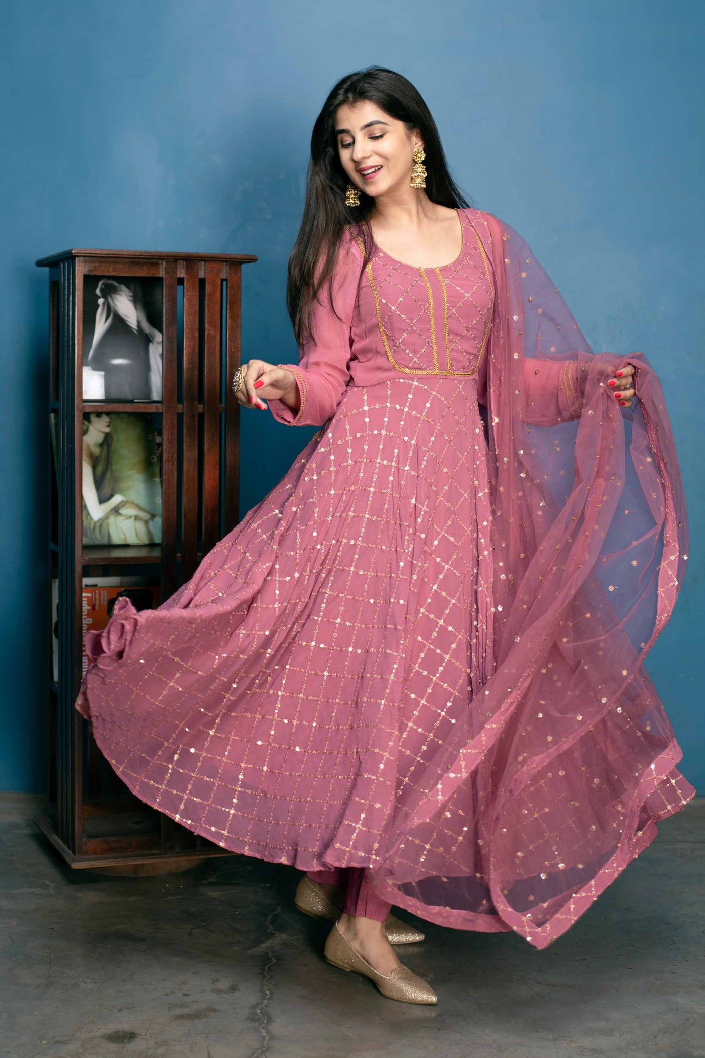 Women's Dusty Pink Thread And Sequin Work Anarkali Set (3pc Set)