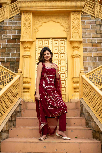 Women's Maroon Georgette Kurta Set