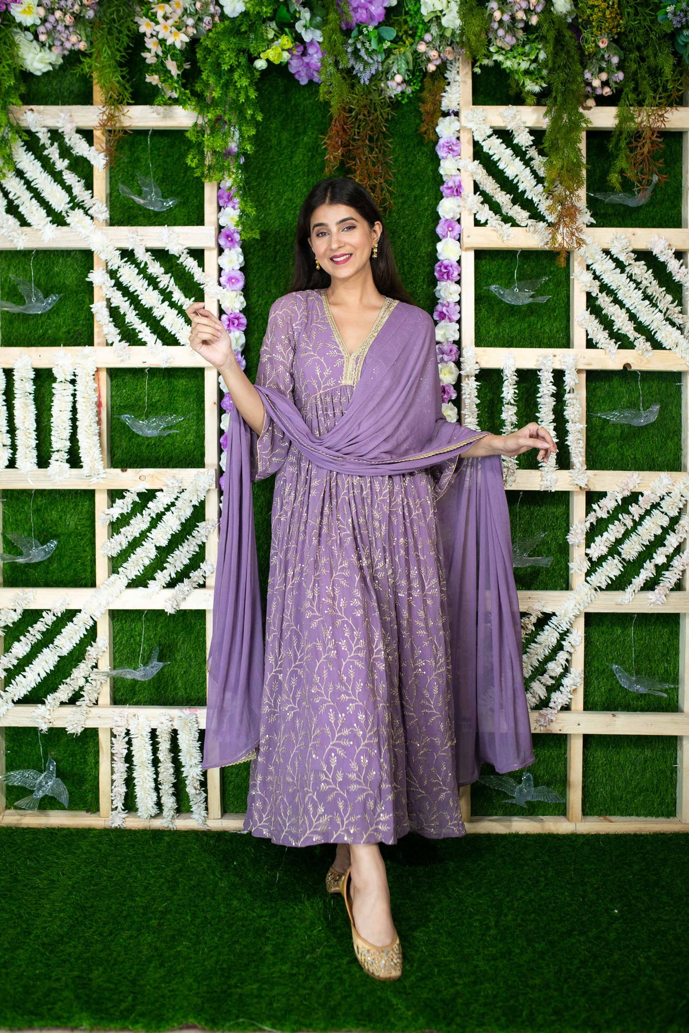 Women's Violet Gold Thread Work Anarkali