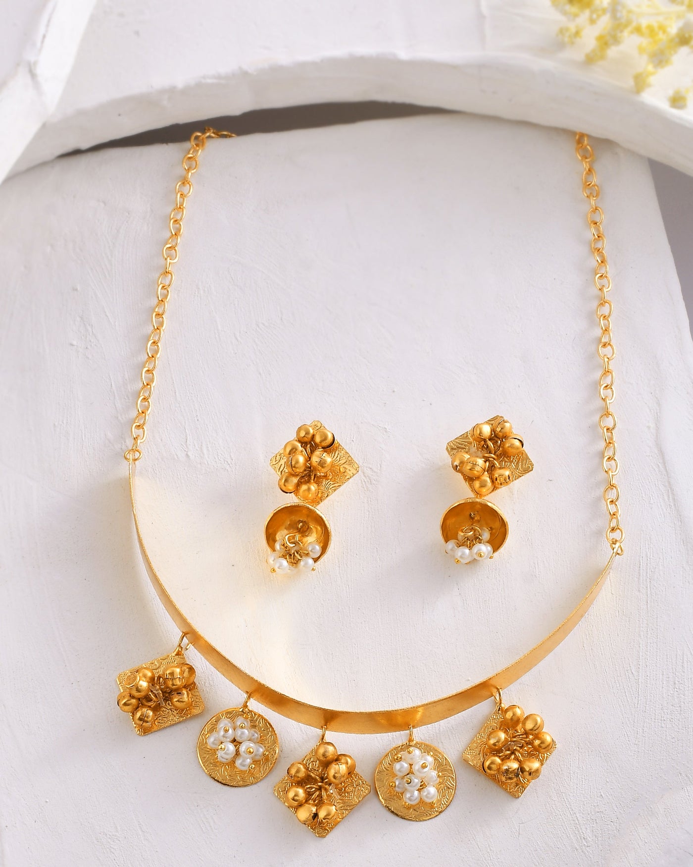 Women's Fancy Round & Square Choker Ghungroo Necklace Set