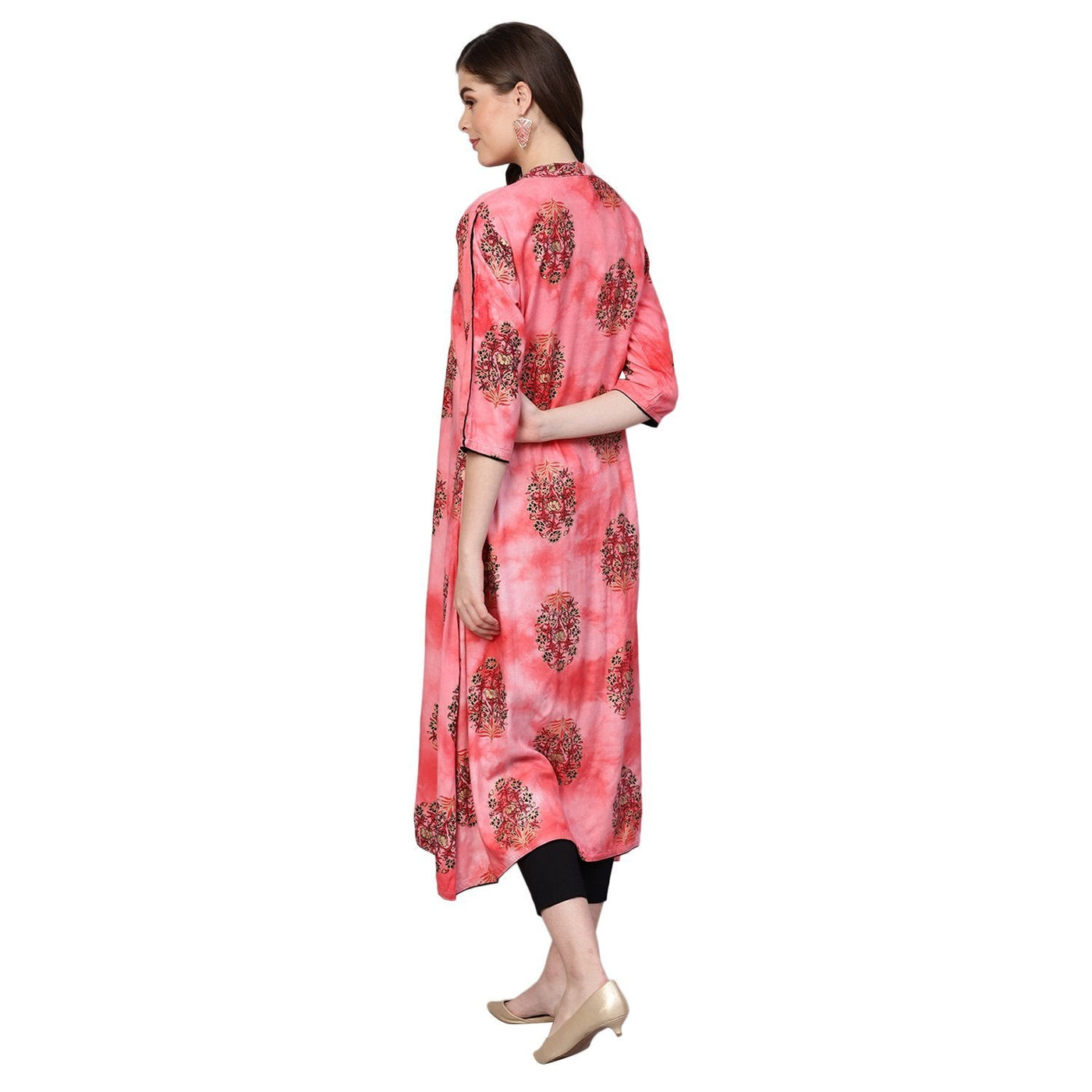 Women's Pink Rayon Printed 3/4 Sleeve Round Neck Kurti