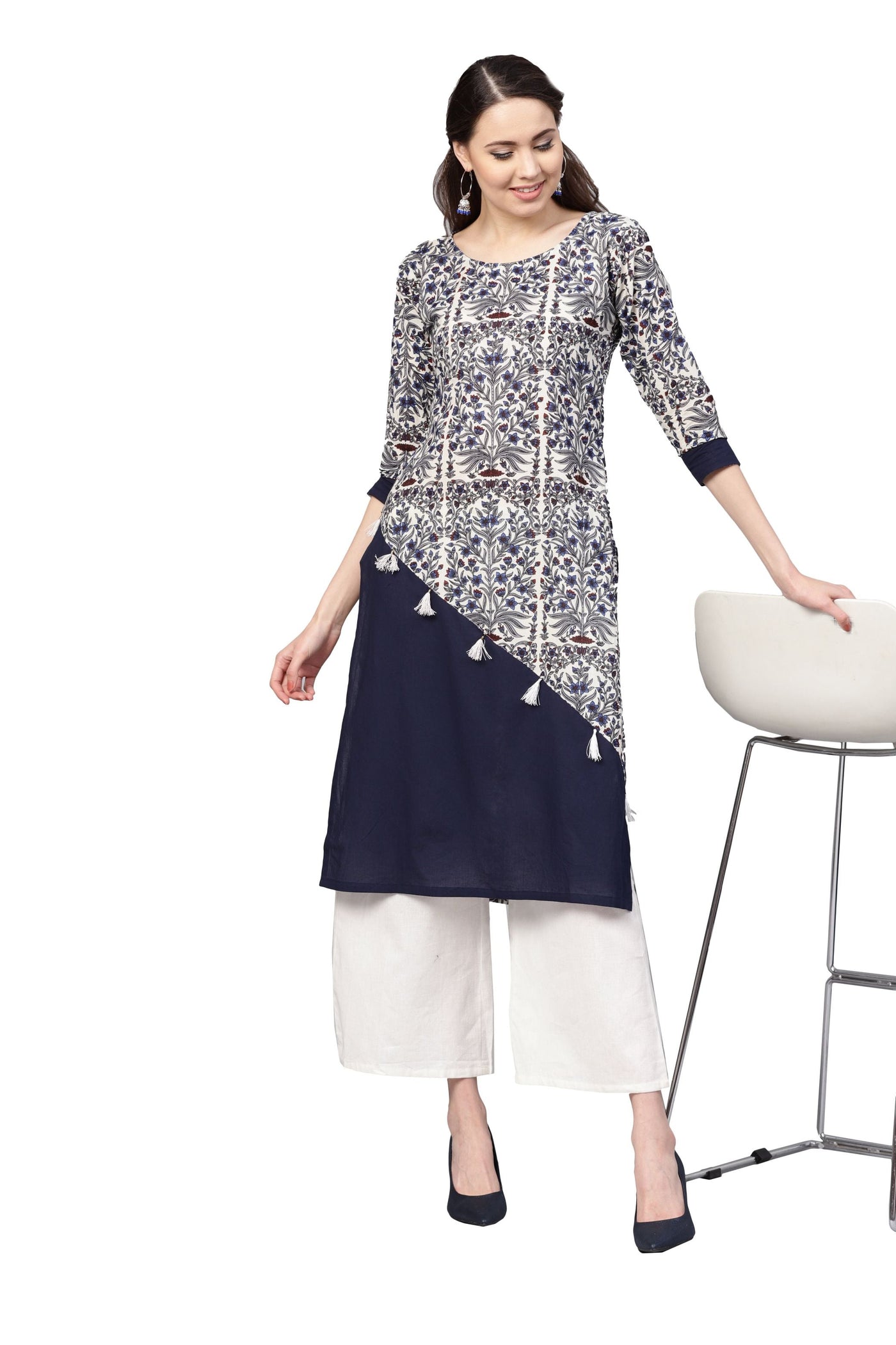 Women's Grey Cotton Printed 3/4 Sleeve Round Neck Casual Kurta Only
