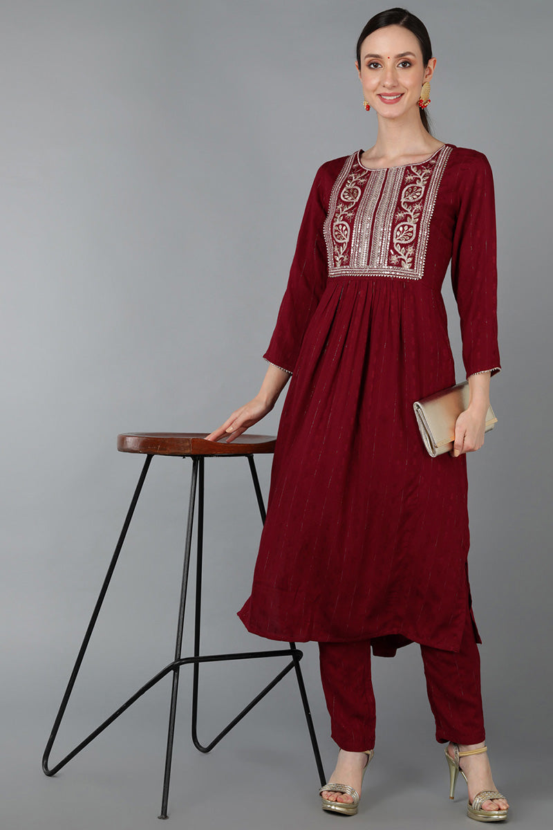 Women's Silk Blend Yoke Design Solid Kurta With Pants
