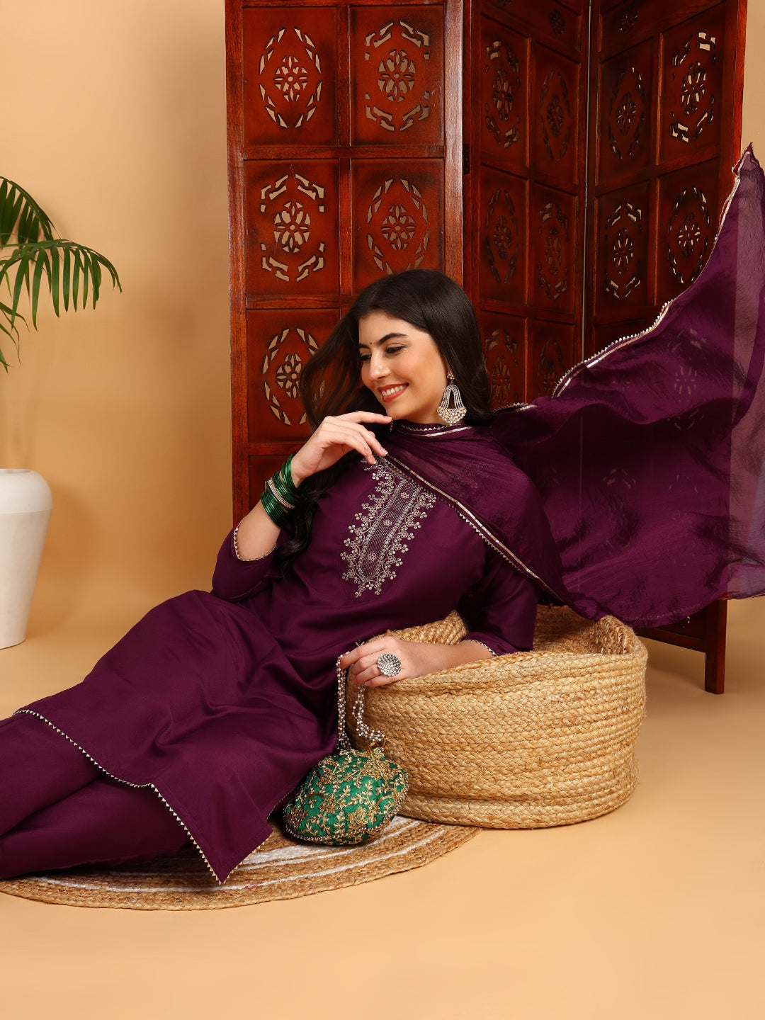Women's Silk Blend Embroidered Kurta Pant With Dupatta