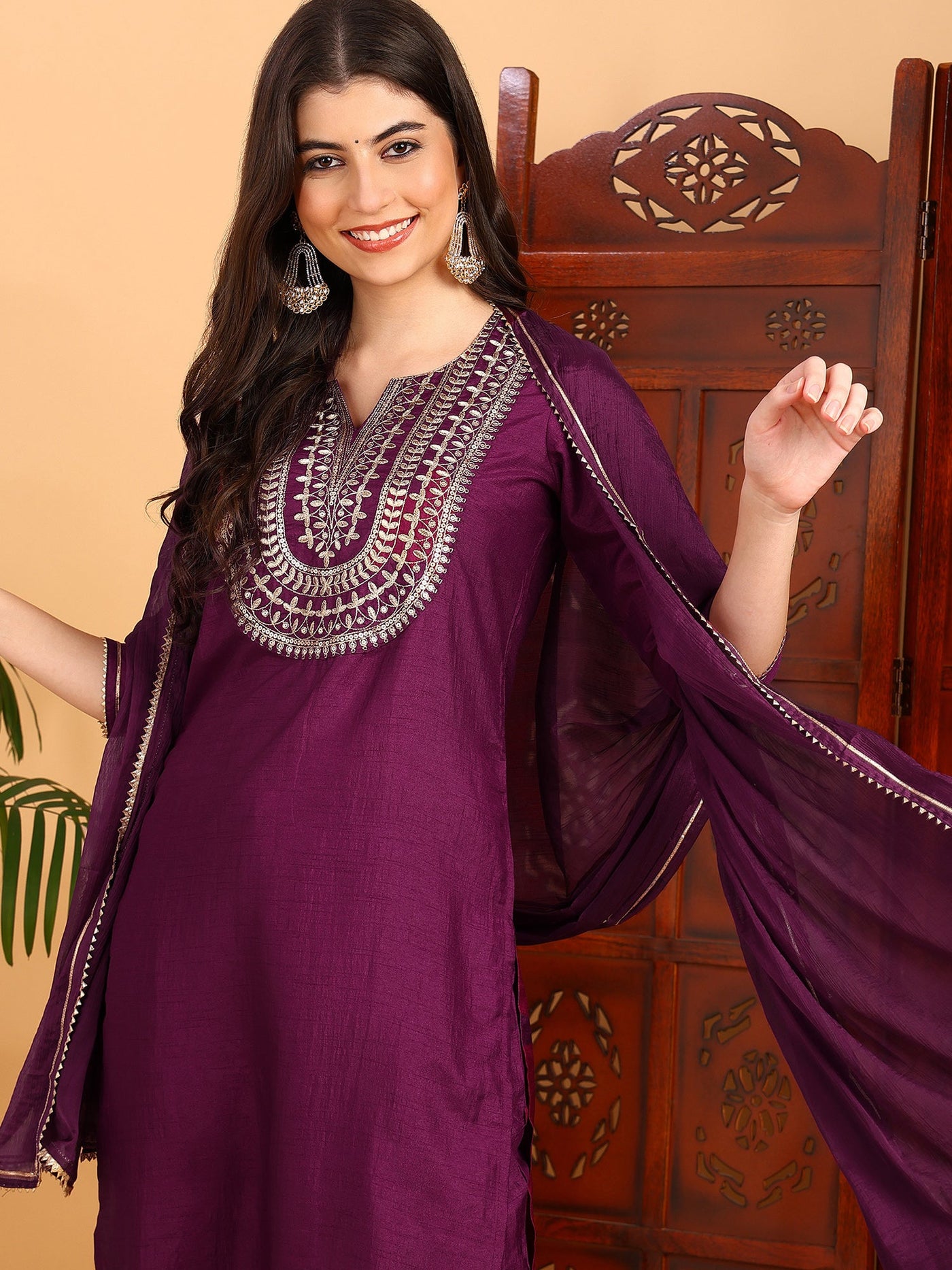 Women's Silk Blend Embroidered Kurta Pant With Dupatta