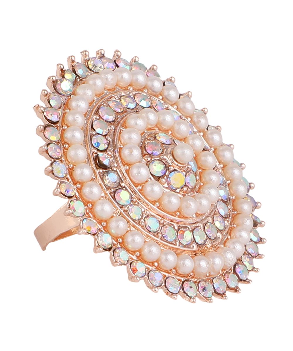 Women's Rose Gold Stone and Pearl Studded Round Shaped Cocktail Ring