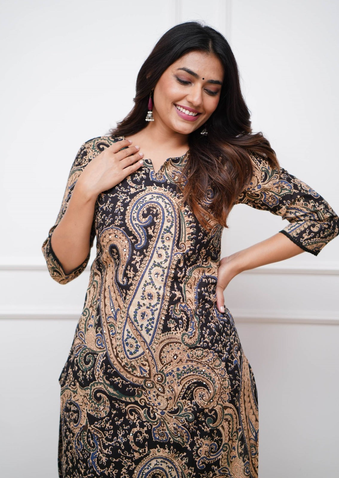 Women's Black Printed Viscose Rayon Kurta Set