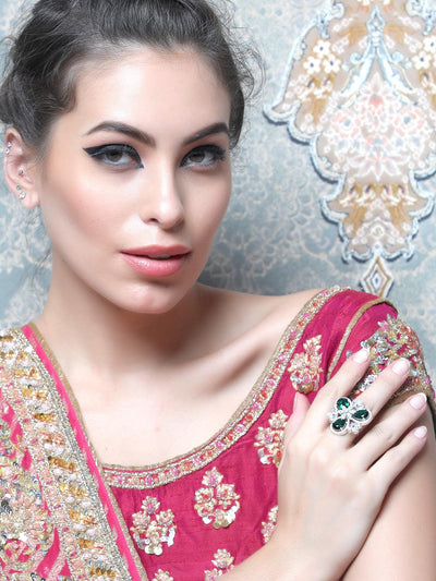 Women's Emerald Green Diamonds Embellished Rin