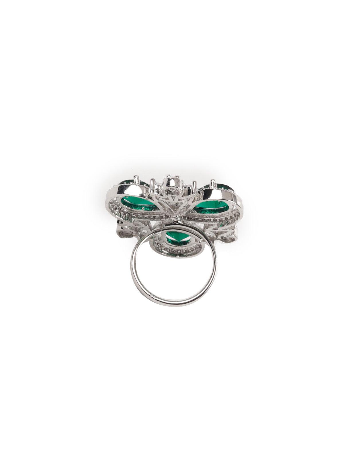 Women's Emerald Green Diamonds Embellished Rin