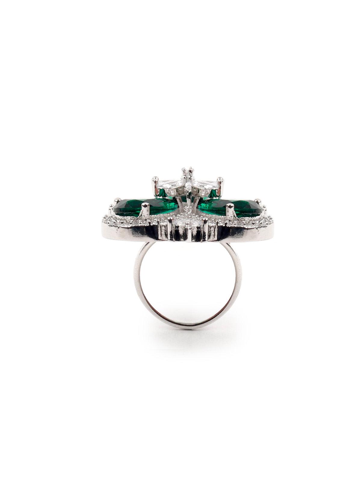 Women's Emerald Green Diamonds Embellished Rin