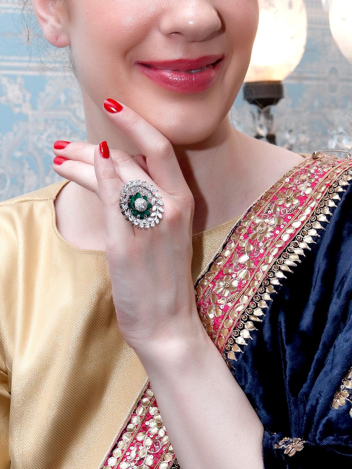 Women's Emerald Green Embellished Rin