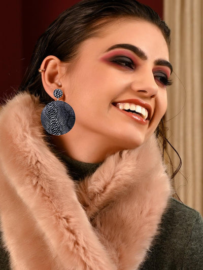 Women's Exquisite Black And White Croc Printed Rounded Earring