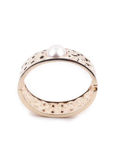Women's Gold-Tone Textured Stunning White Pearl Embellished Bracele