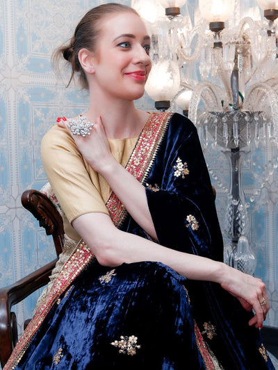 Women's Granduer In Rin