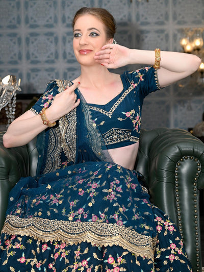 Women's Stunning Ethnic Bangle