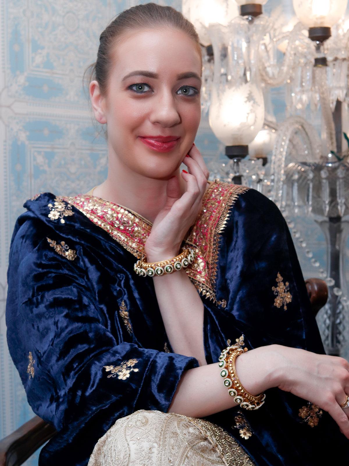 Women's Stunning Ethnic Bangle