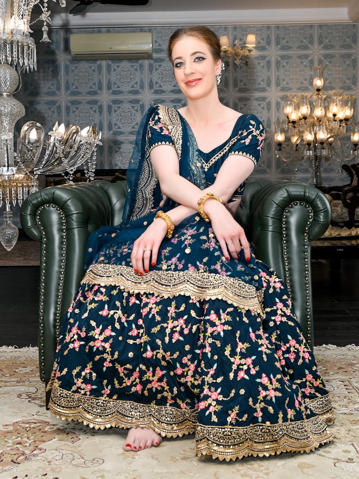 Women's Stunning Ethnic Bangle