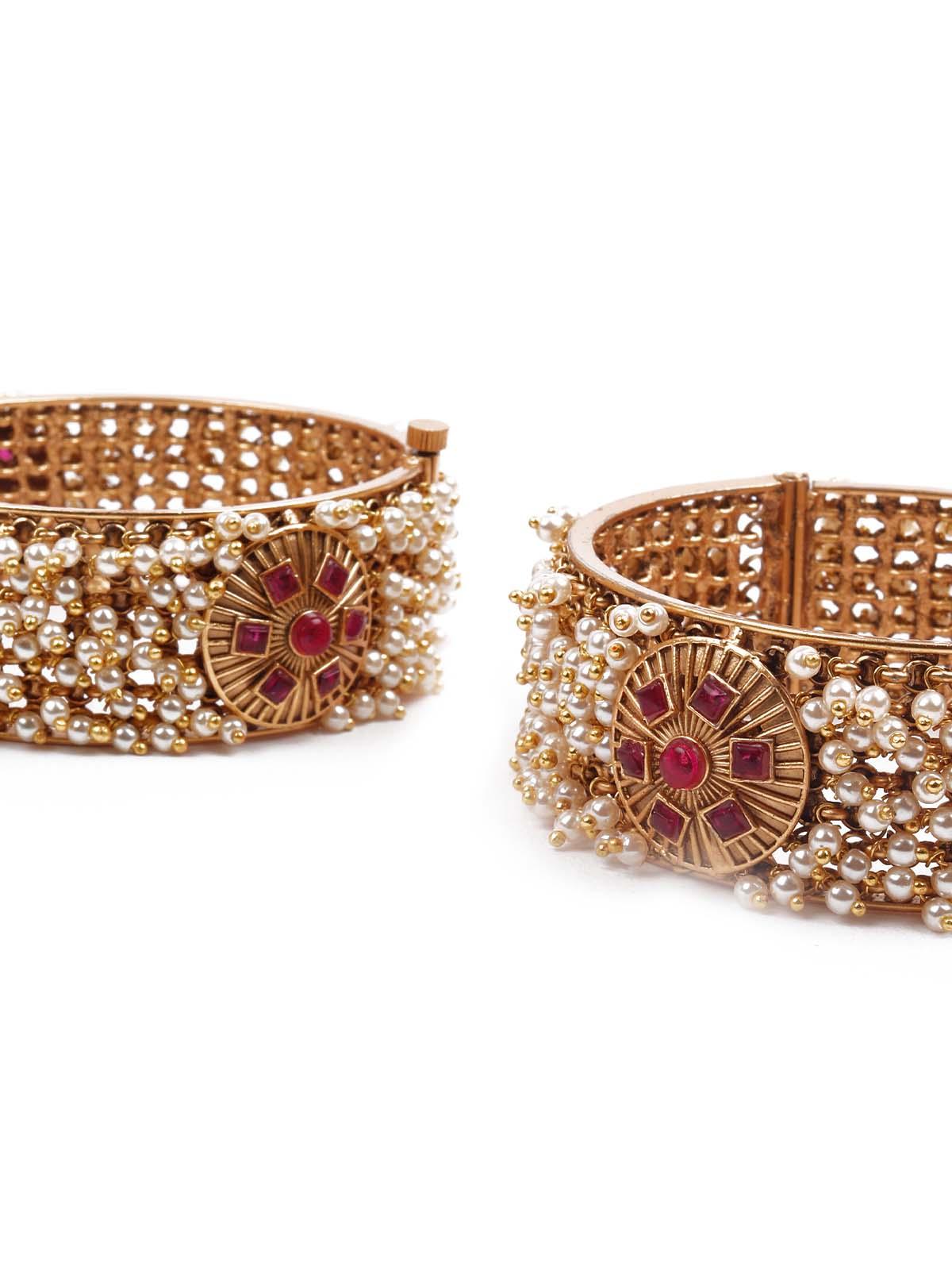 Women's Stunning Ethnic Bangle