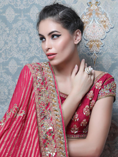 Women's Stunning Gold And Diamond Rin