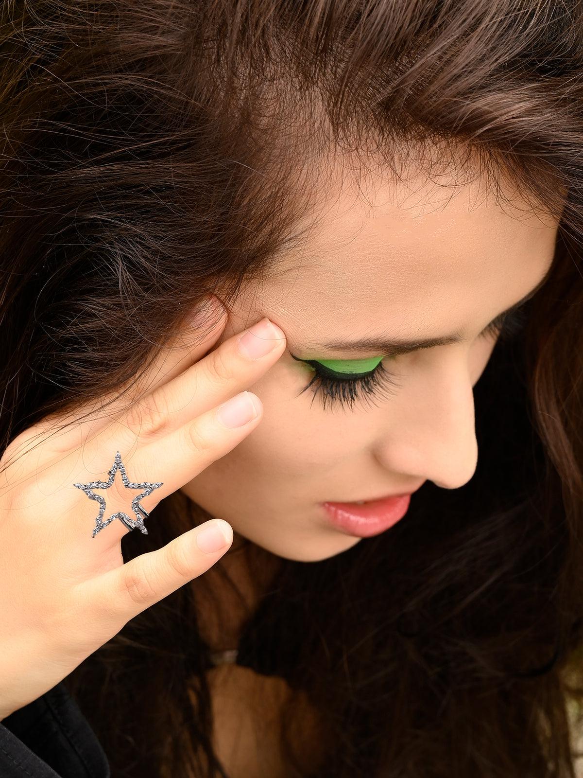 Women's Super Star-Shaped Silver-Tone Finger Ringã‚