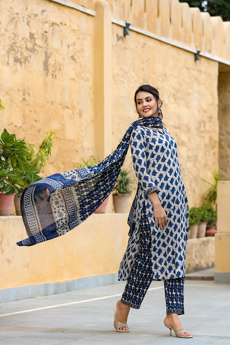 Women's Cotton Blend Printed Kurta Pant Dupatta Set